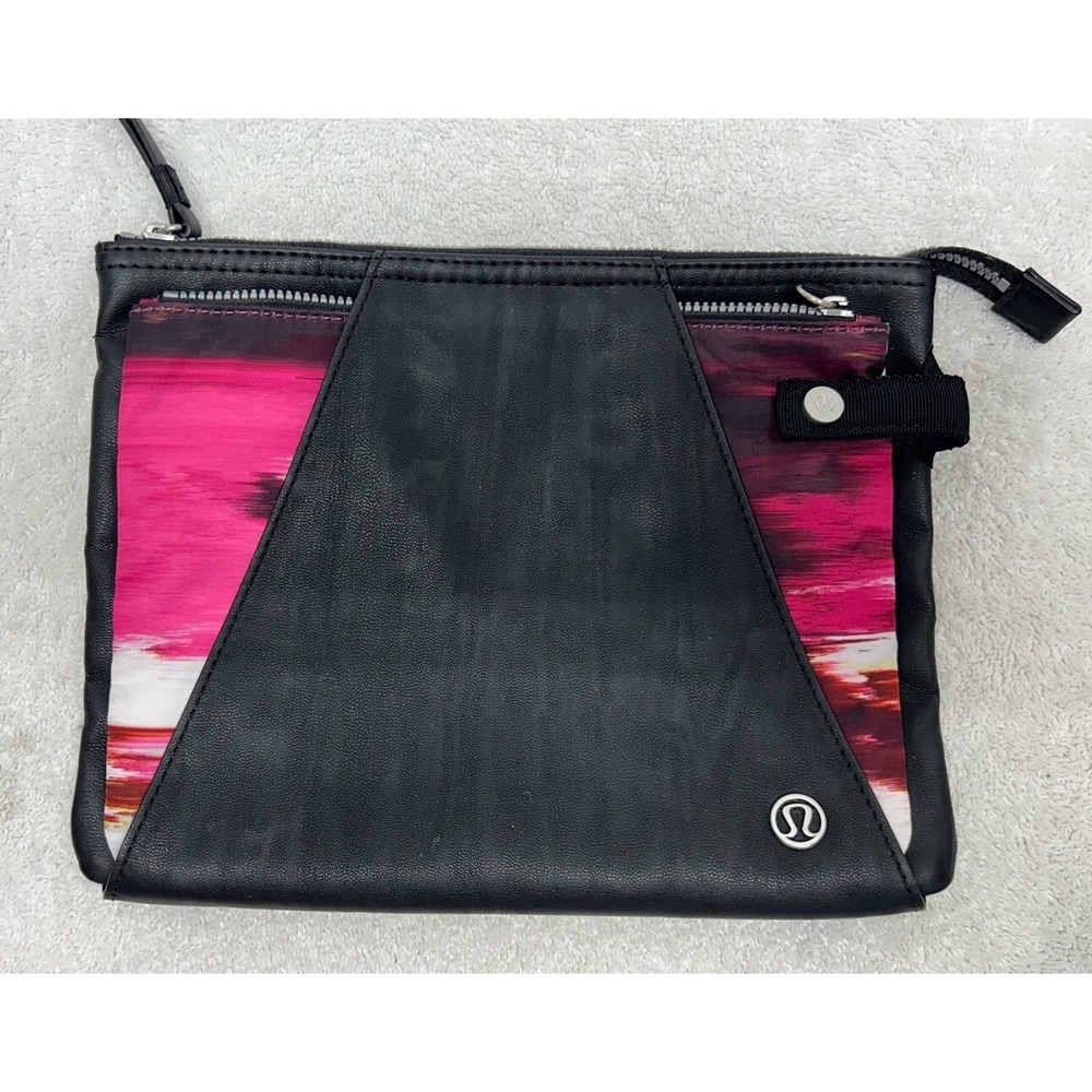Lululemon In the Present Pouch Kit Cosmetic Bag 2 in 1